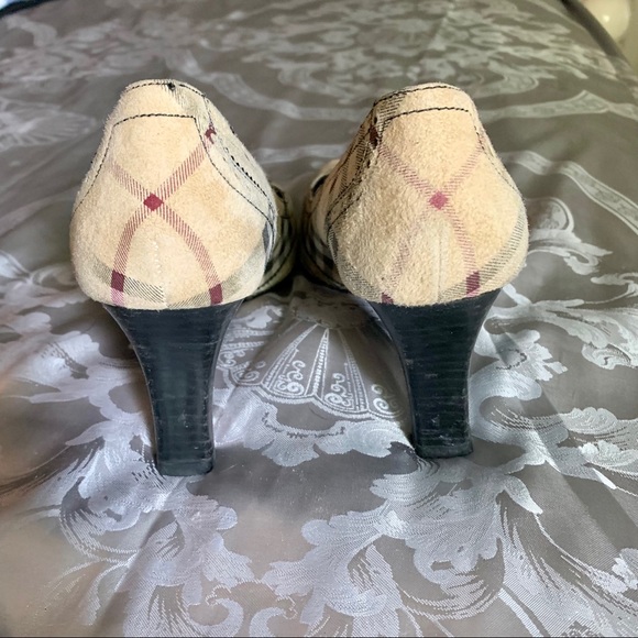 Authentic Vintage Classic Check Burberry Heels 👠 - Picture 3 of 4